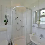 Bb Haus Neugebauer Garni Hotel