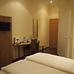 Bb Haus Neugebauer Garni 3*