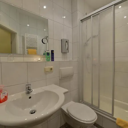 Hotel Bb Haus Neugebauer Garni 3*