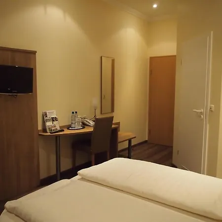 Bb Haus Neugebauer Garni 3*