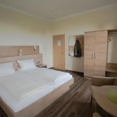 Bb Haus Neugebauer Garni Geisenheim