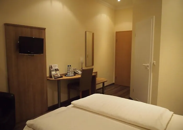 Bb Haus Neugebauer Garni 3*